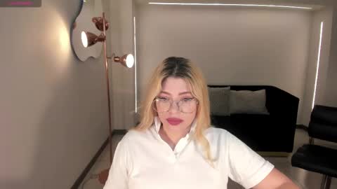 Madison Kane online show from 11/30/25, 11:47