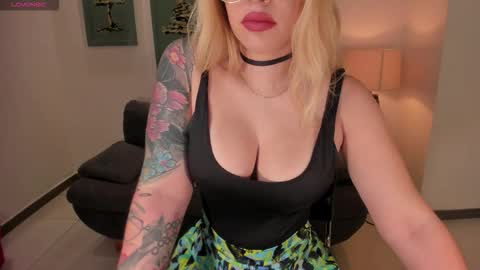 Madison Kane online show from 12/14/25, 11:04