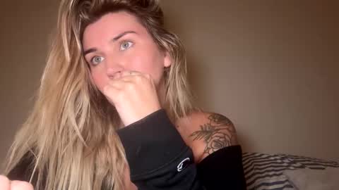 madisonlubbe2 online show from 09/10/25, 04:34