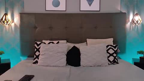 Madison Smith online show from 10/04/25, 03:32