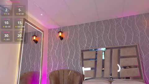    online show from 10/02/25, 12:45