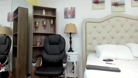 madisson_molly0 online show from 02/23/26, 12:13