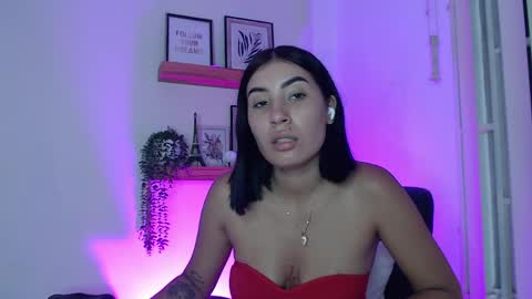 Snapshot of madissonkay chatting on 05/02/26, 07:19 online show from 05/02/26, 07:19