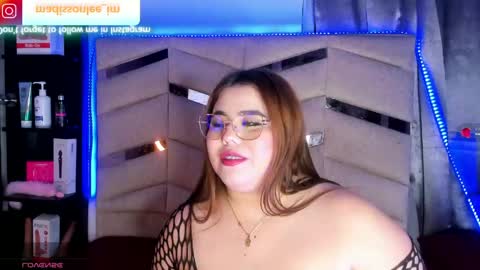 Snapshot of madissonlee__ chatting on 06/02/26, 10:23 madissonlee__ online show from 06/02/26, 10:23