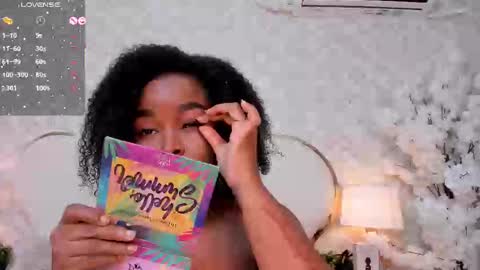 Madisson Lopez online show from 11/02/25, 10:12