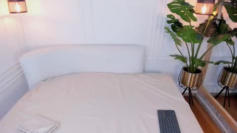 madissonmoore5 online show from 10/03/25, 12:02