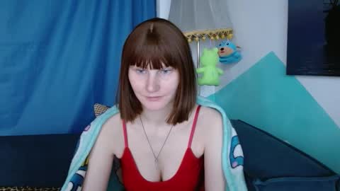 Elizabeth online show from 10/03/25, 01:46