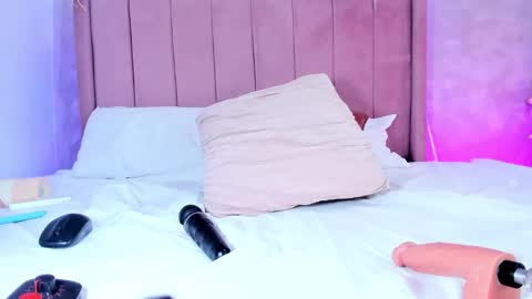 Snapshot of mady_james chatting on 01/29/25, 11:56 Mady James online show from 01/29/25, 11:56