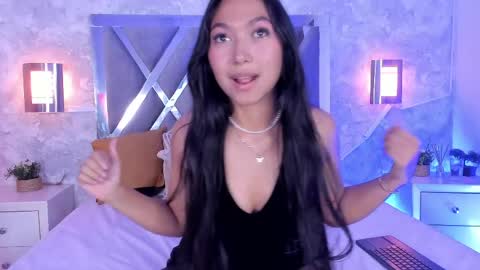 Mady Roa online show from 06/05/26, 03:13