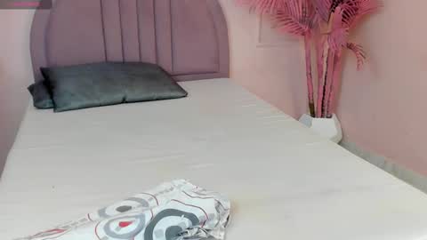 madyscarlett online show from 09/30/25, 11:48