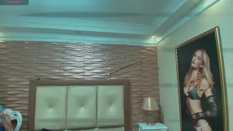 madyscarlett online show from 11/30/25, 12:20