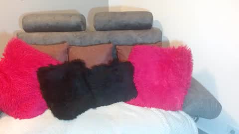 Snapshot of madysonthaylor chatting on 12/14/24, 07:07 Mady online show from 12/14/24, 07:07