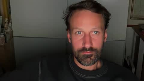 maenu_69 online show from 10/18/25, 09:37