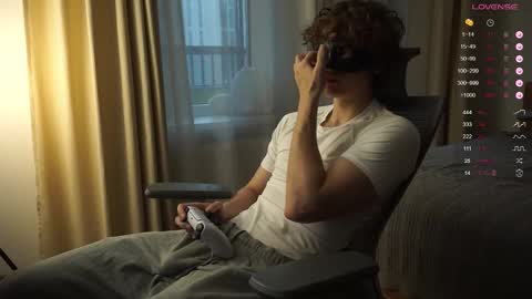 Snapshot of maestro3369 chatting on 10/29/25, 01:35 Mike XMaestro 3369 online show from 10/29/25, 01:35