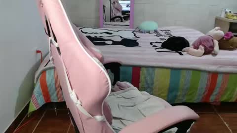 maferchavez88 online show from 04/18/26, 09:15