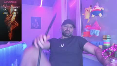 Snapshot of magabear chatting on 01/17/25, 09:28 Magabear online show from 01/17/25, 09:28