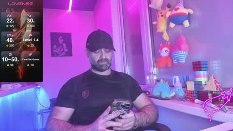 Snapshot of magabear chatting on 01/31/25, 11:45 Magabear online show from 01/31/25, 11:45