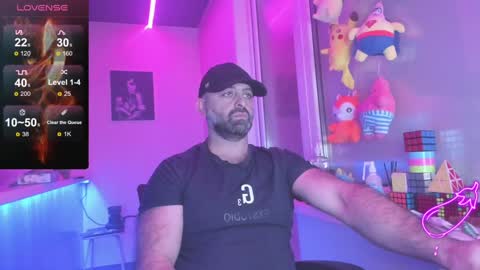 Snapshot of magabear chatting on 02/01/25, 10:55 Magabear online show from 02/01/25, 10:55