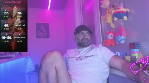 Snapshot of magabear chatting on 02/05/25, 10:41 Magabear online show from 02/05/25, 10:41