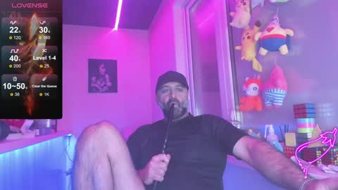 Snapshot of magabear chatting on 02/06/25, 08:18 Magabear online show from 02/06/25, 08:18