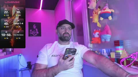 Snapshot of magabear chatting on 02/07/25, 07:18 Magabear online show from 02/07/25, 07:18