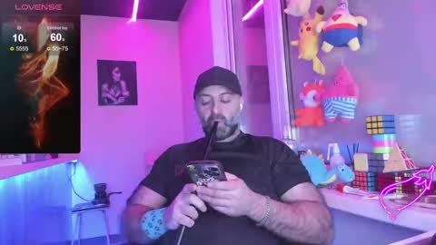 Snapshot of magabear chatting on 02/12/25, 07:34 Magabear online show from 02/12/25, 07:34