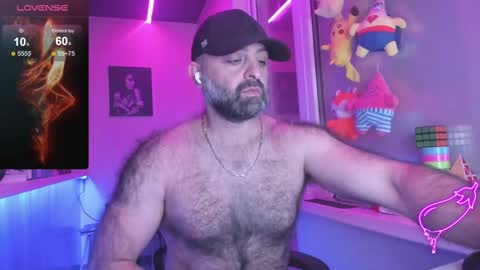 Snapshot of magabear chatting on 02/13/25, 01:26 Magabear online show from 02/13/25, 01:26