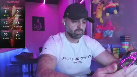 Snapshot of magabear chatting on 02/27/25, 10:31 Magabear online show from 02/27/25, 10:31