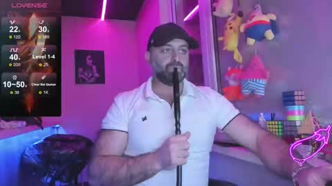 Snapshot of magabear chatting on 03/02/25, 05:14 Magabear online show from 03/02/25, 05:14