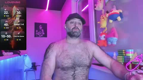 Snapshot of magabear chatting on 03/09/25, 10:52 Magabear online show from 03/09/25, 10:52