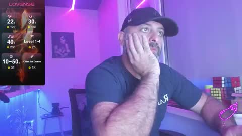 Snapshot of magabear chatting on 09/17/25, 10:33 Magabear online show from 09/17/25, 10:33