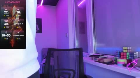 Snapshot of magabear chatting on 10/08/25, 09:51 Magabear online show from 10/08/25, 09:51