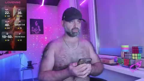 Snapshot of magabear chatting on 10/21/25, 02:45 Magabear online show from 10/21/25, 02:45