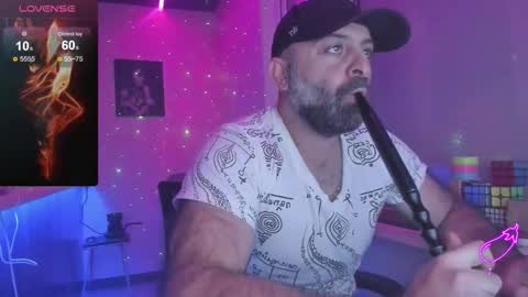 Snapshot of magabear chatting on 10/22/25, 02:56 Magabear online show from 10/22/25, 02:56