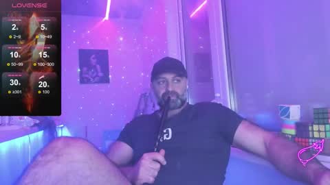 Snapshot of magabear chatting on 11/02/25, 05:15 Magabear online show from 11/02/25, 05:15