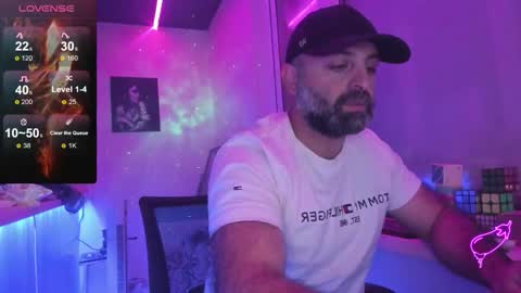 Snapshot of magabear chatting on 11/03/25, 07:37 Magabear online show from 11/03/25, 07:37