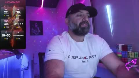 Snapshot of magabear chatting on 11/05/25, 03:50 Magabear online show from 11/05/25, 03:50