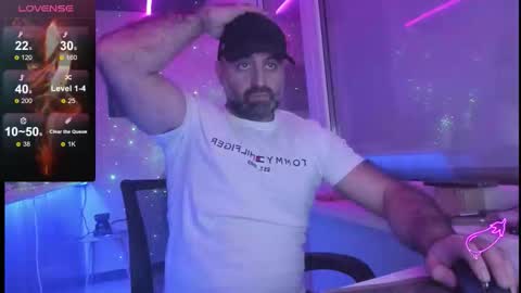 Snapshot of magabear chatting on 11/13/25, 07:13 Magabear online show from 11/13/25, 07:13