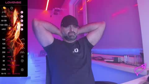 Snapshot of magabear chatting on 02/15/26, 02:30 Magabear online show from 02/15/26, 02:30