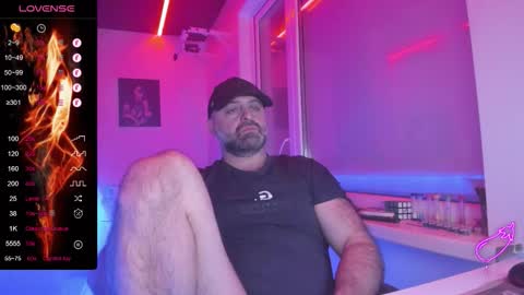 Snapshot of magabear chatting on 02/26/26, 02:43 Magabear online show from 02/26/26, 02:43