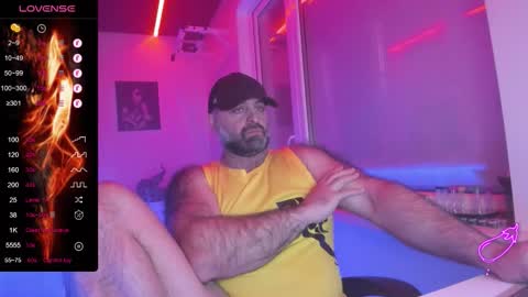 Snapshot of magabear chatting on 03/04/26, 11:38 Magabear online show from 03/04/26, 11:38