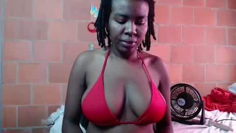 Snapshot of magaharper1 chatting on 01/16/25, 06:48 magaharper1 online show from 01/16/25, 06:48