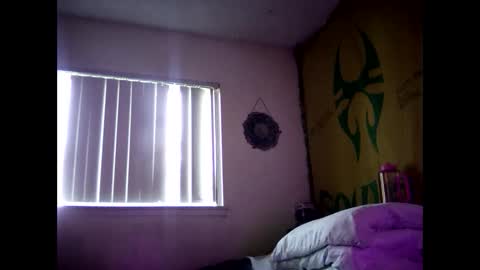 Snapshot of magdalena_805 chatting on 10/11/25, 02:37 magdalena_805 online show from 10/11/25, 02:37