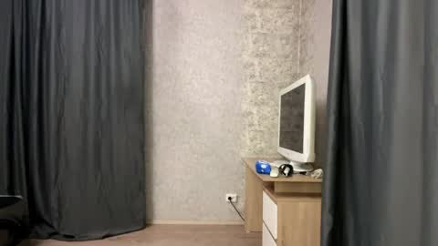 Marie online show from 04/02/26, 07:11