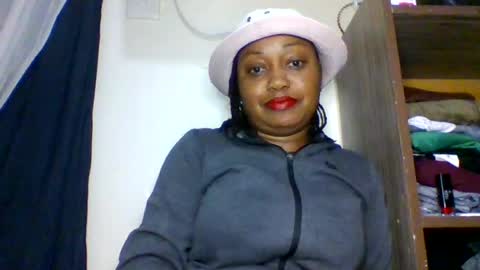 Snapshot of magdalinemus chatting on 06/15/26, 11:29 magdalinemus online show from 06/15/26, 11:29