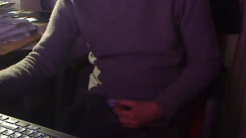 Snapshot of magellano98 chatting on 03/08/25, 03:45 Boy Sexy XXX online show from 03/08/25, 03:45