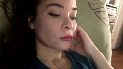 magggg658318 online show from 02/25/25, 10:26