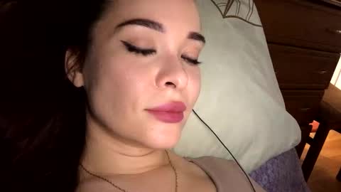 magggg658318 online show from 10/08/25, 01:20