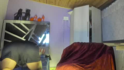 Snapshot of maggie_fit chatting on 12/18/24, 11:34 maggie_fit online show from 12/18/24, 11:34