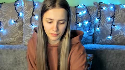 Maggie online show from 12/28/24, 04:19